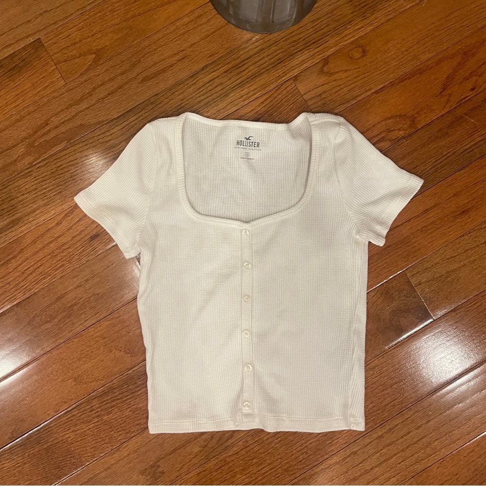 Hollister Women's White Waffle Knit Button Short Sleeve Fitted Tee Top Shirt M